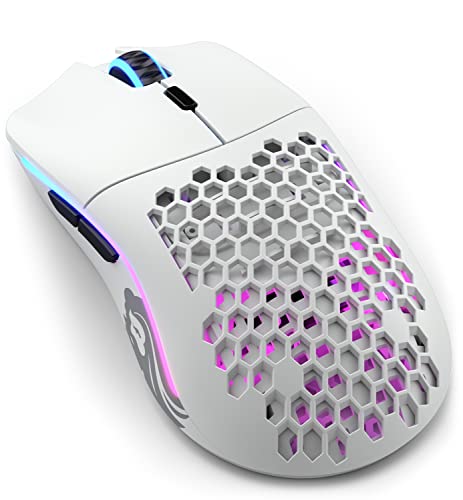 Glorious Gaming - ماوس ألعاب لاسلكي موديل O - ماوس RGB مع أضواء 69 جم ماوس Superlight Mouse (ماوس أبيض غير لامع) Glorious Gaming - ماوس ألعاب لاسلكي موديل O - ماوس RGB مع أضواء 69 جم ماوس Superlight Mouse (ماوس أبيض غير لامع)